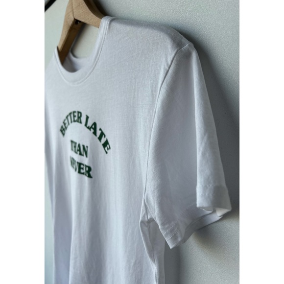 Bershka | graphic tee - Picture 3 of 6